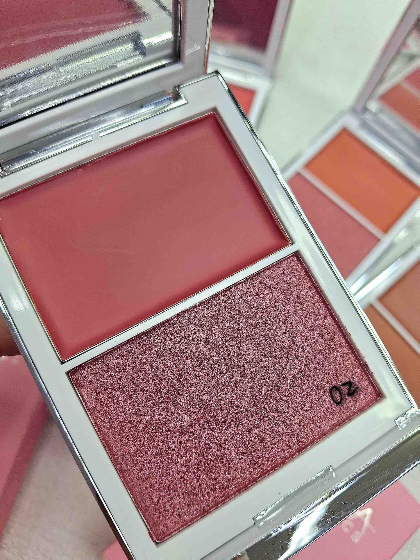 Rubor en crema + blush en polvo ARIA COSMETICS